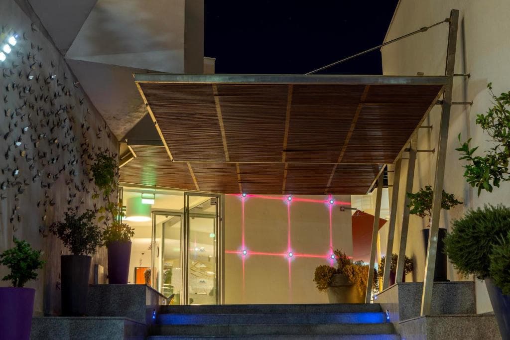 Park Beach Hotel - 16