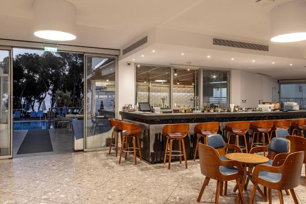 Park Beach Hotel - 39