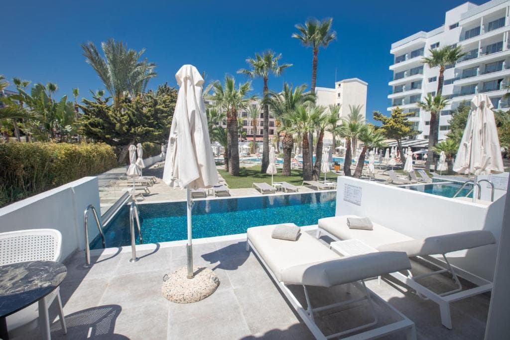 Hotel Bohemian Gardens - 12