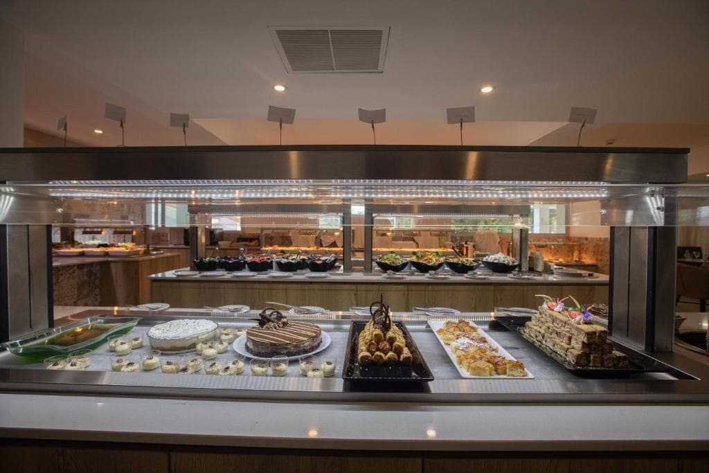 Hotel Bohemian Gardens - 36