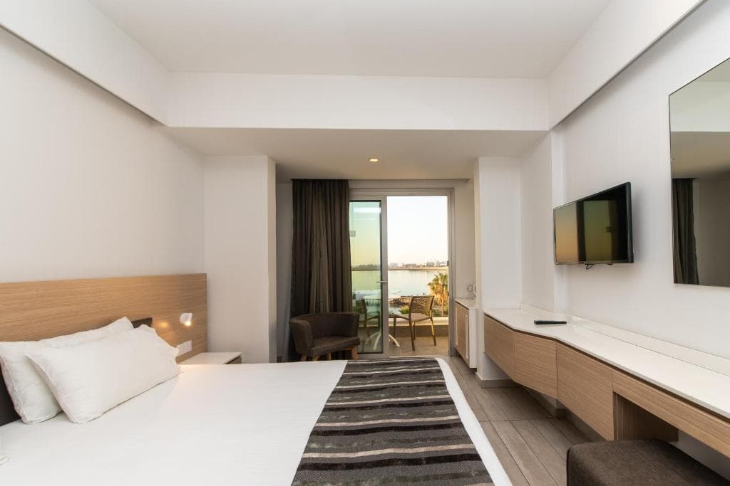 Evalena Beach Hotel - 38