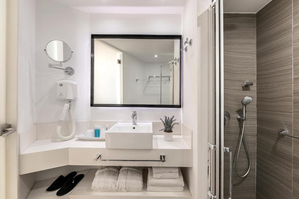 Hotel Crystal Springs Beach - 6