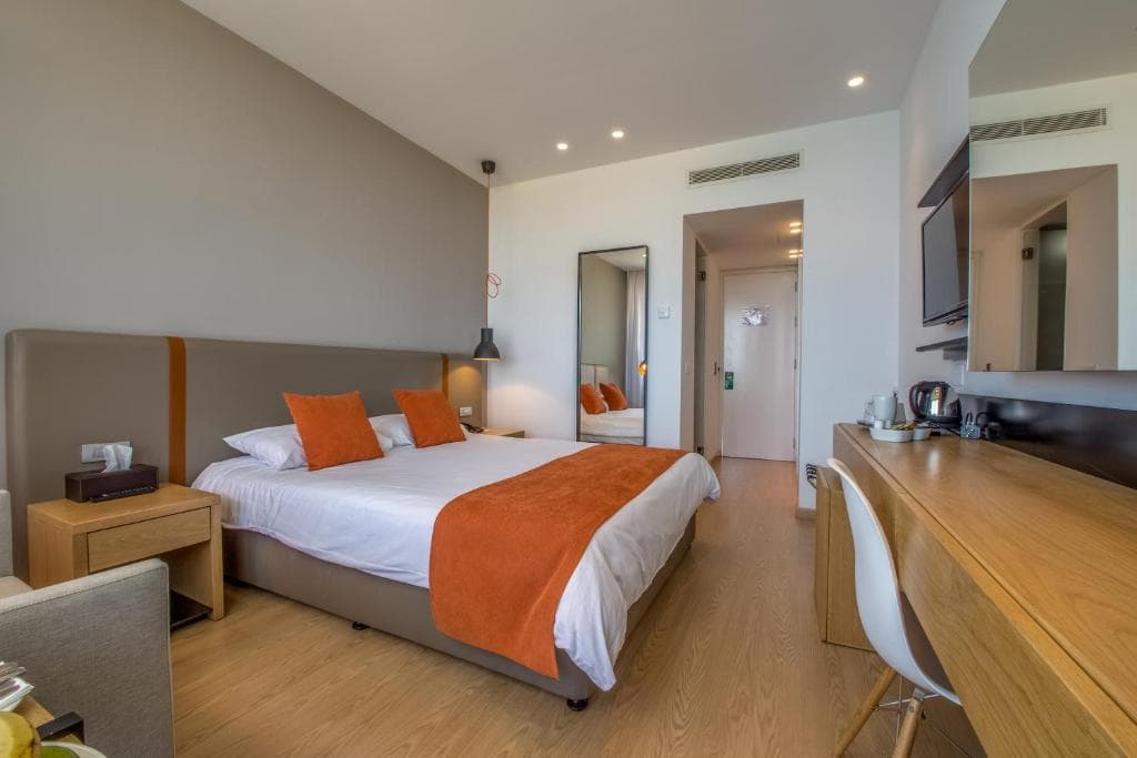 Hotel Crystal Springs Beach - 30