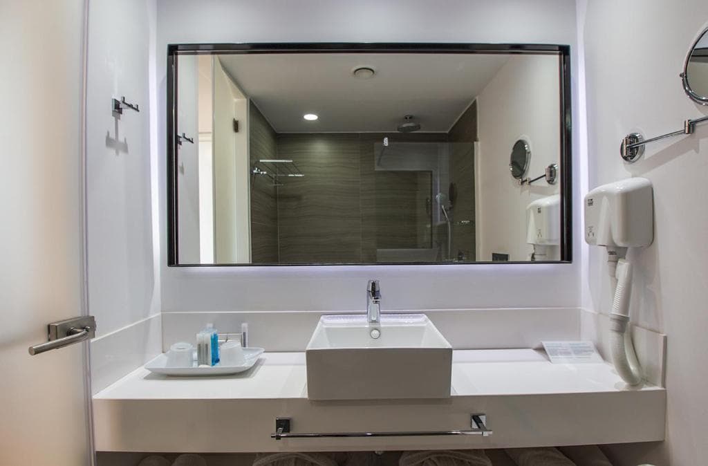 Hotel Crystal Springs Beach - 41