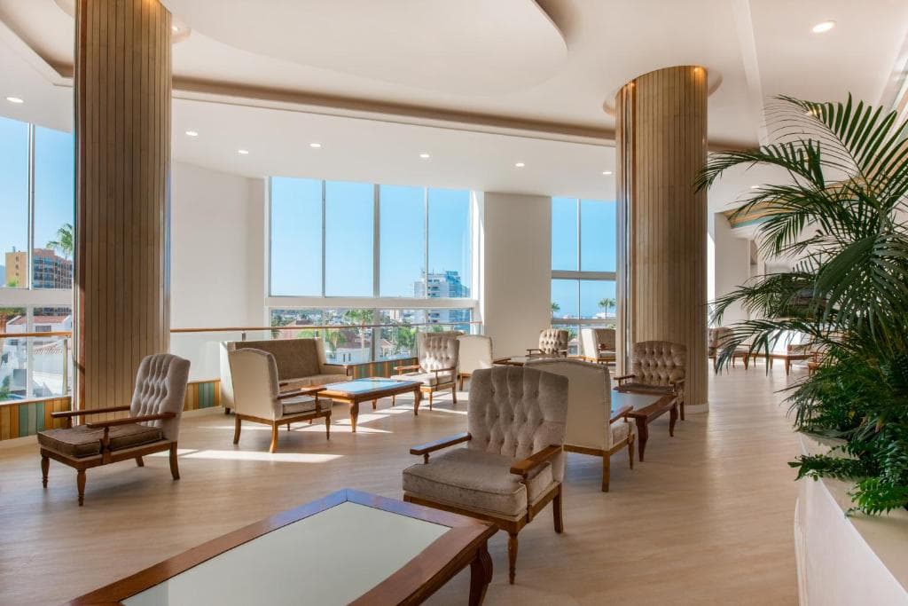 Iberostar Waves Bouganville Playa - 41