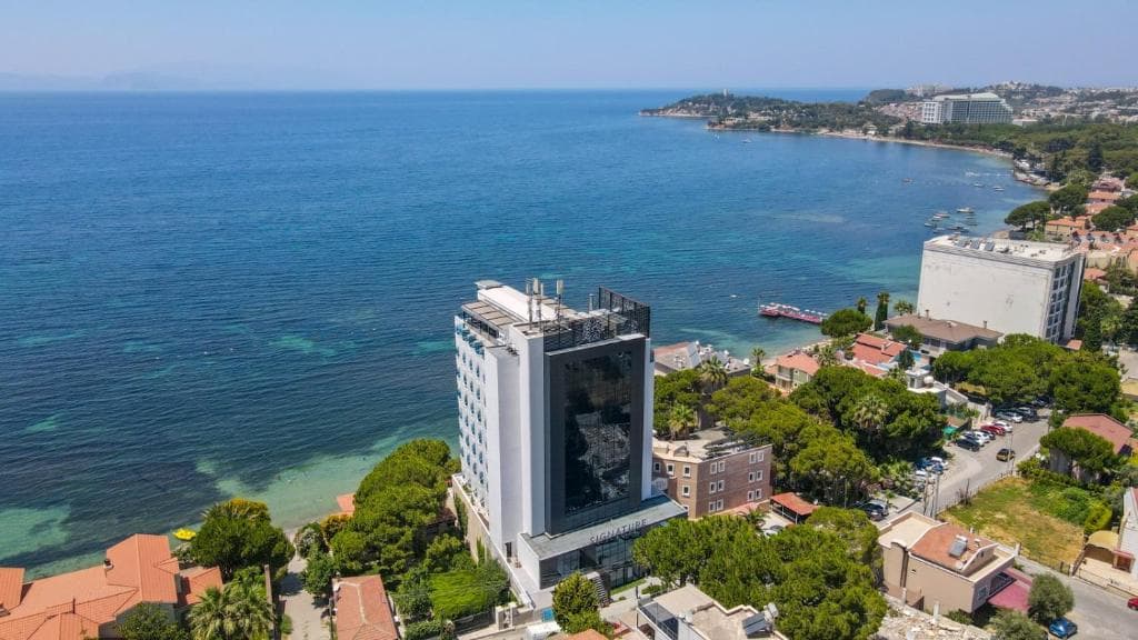 Signature Blue Resort