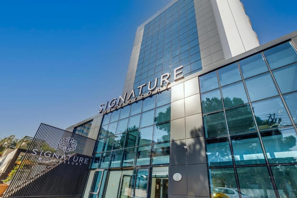 Signature Blue Resort - 17