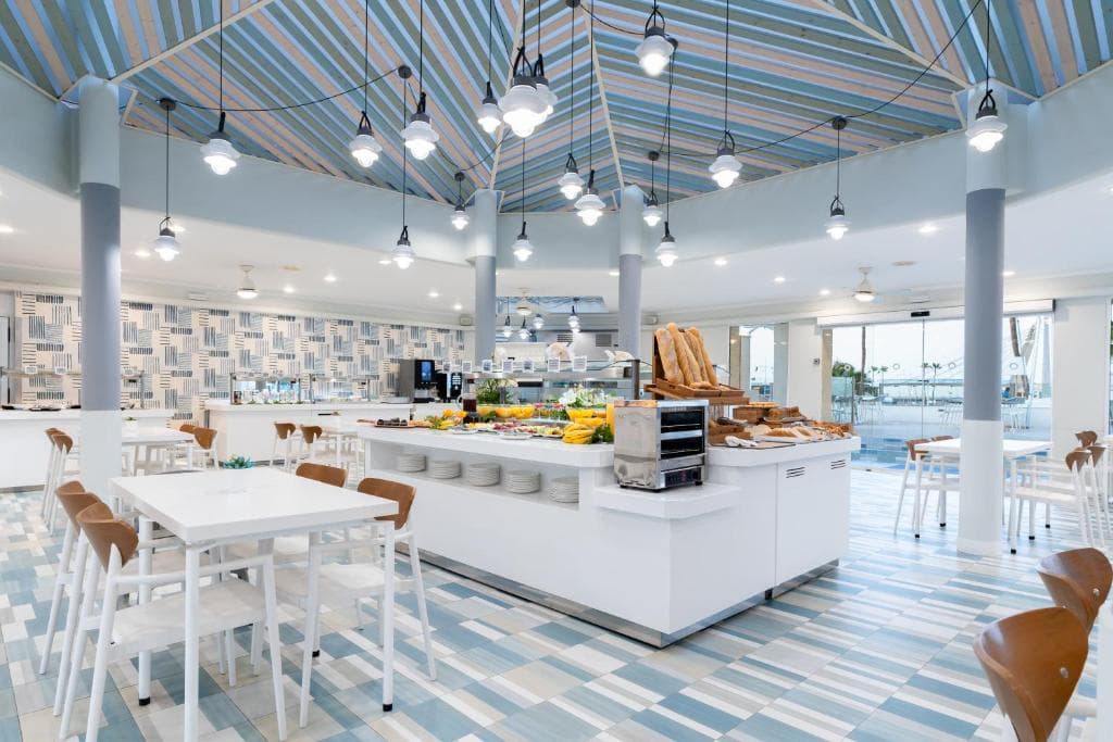 Hovima La Pinta Beachfront Family Hotel - 14