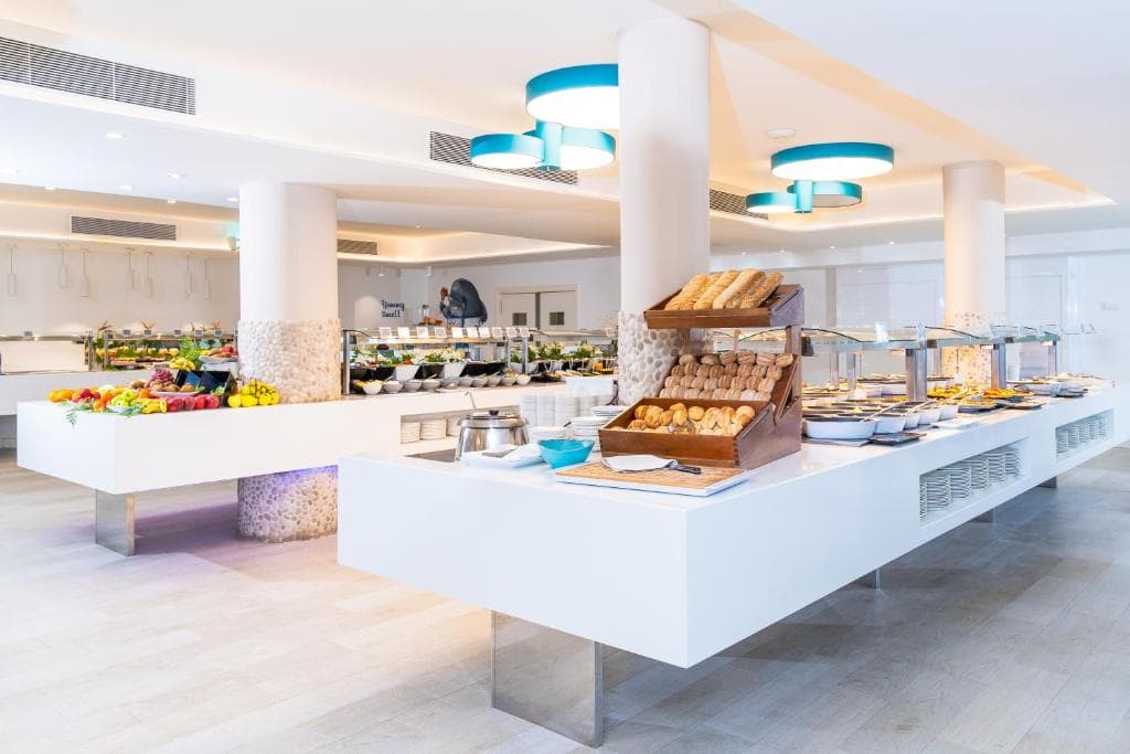 Hovima La Pinta Beachfront Family Hotel - 21