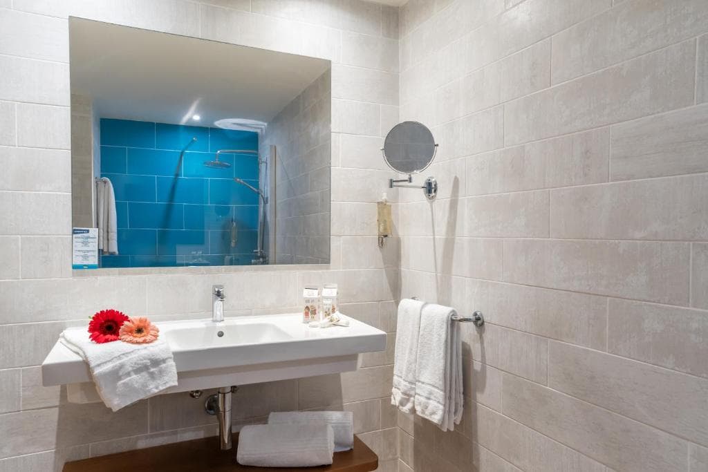 Hovima La Pinta Beachfront Family Hotel - 40