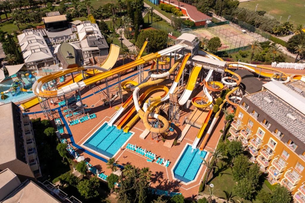 TT Hotels Pegasos World - 9