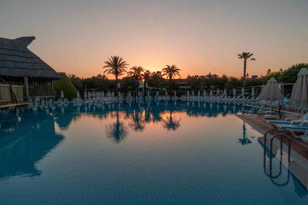 TT Hotels Pegasos World - 20