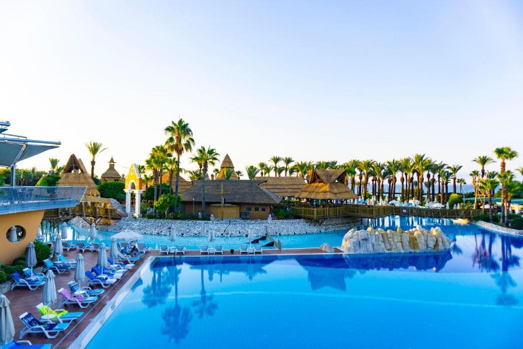 TT Hotels Pegasos World - 23