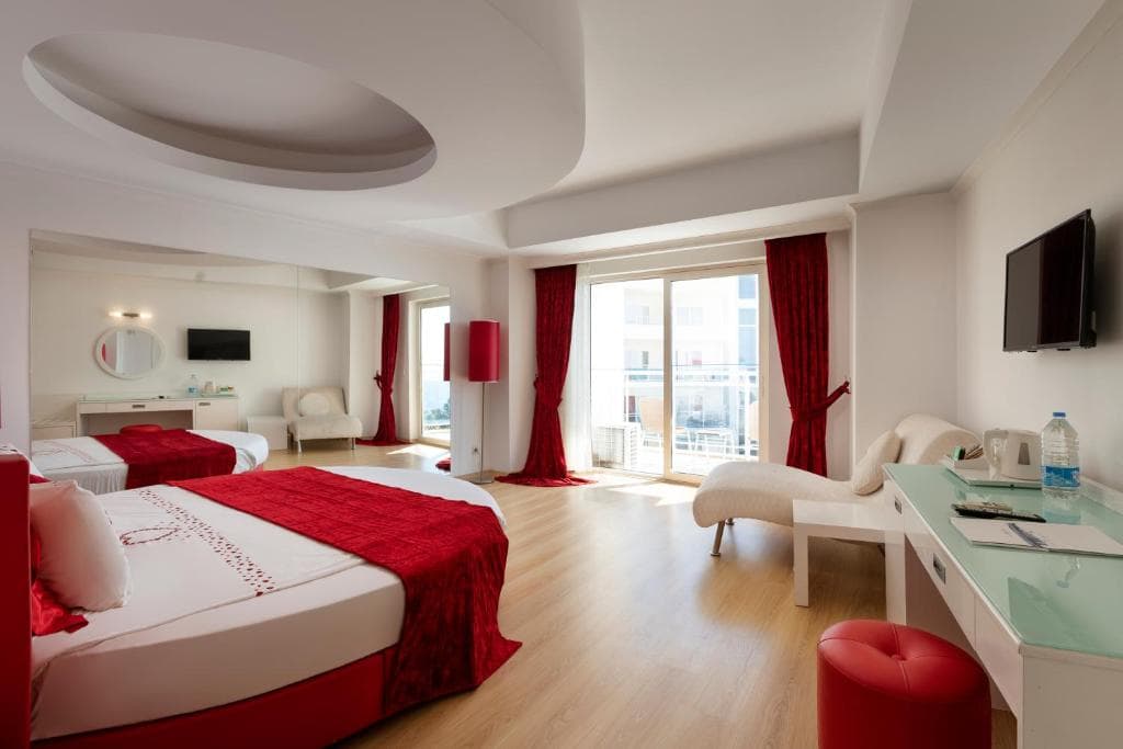 Sealight Resort Hotel - 2