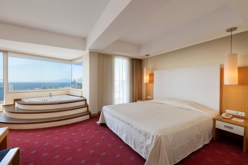 Sealight Resort Hotel - 11