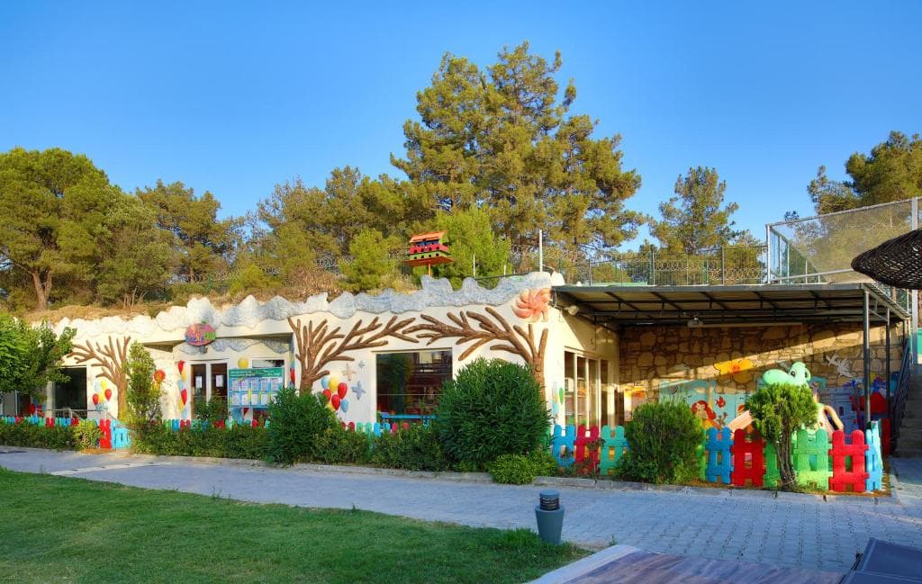 Sealight Resort Hotel - 14