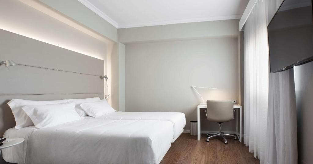 NH Las Palmas Playa las Canteras - 19