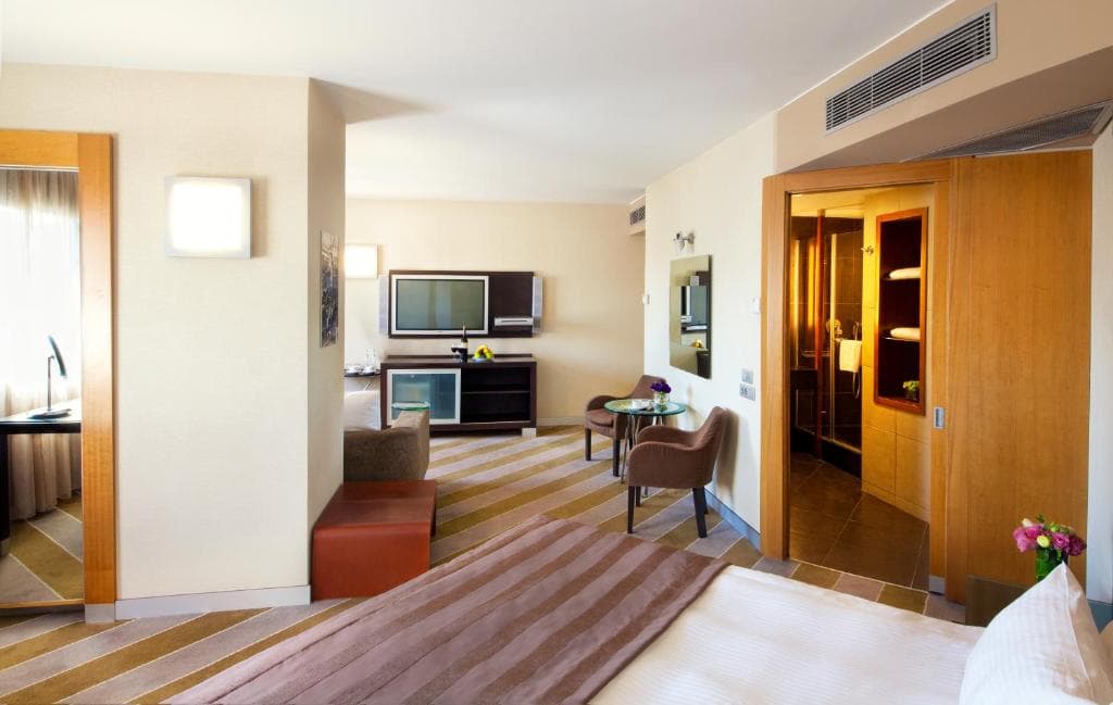 Point Hotel Taksim - 18