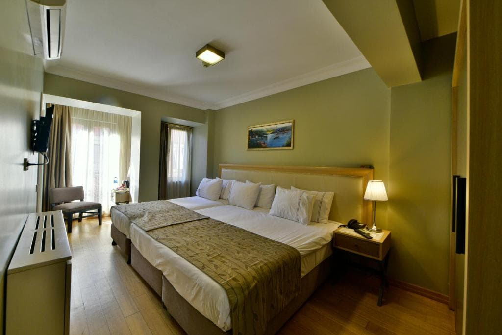 Agora Life Hotel - 43