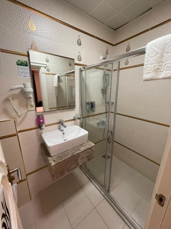 Hotel Black Tulip - 31