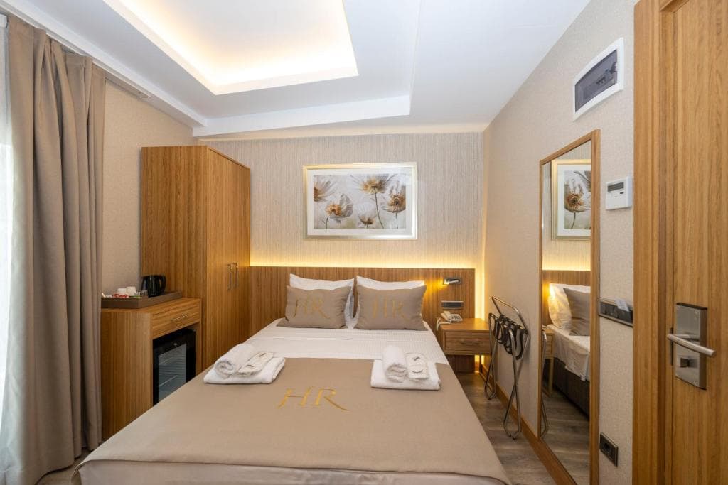 Ravi Hotel - 2