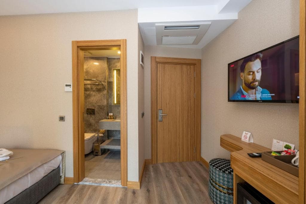 Ravi Hotel - 19