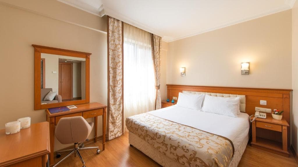 Prestige Hotel - 18