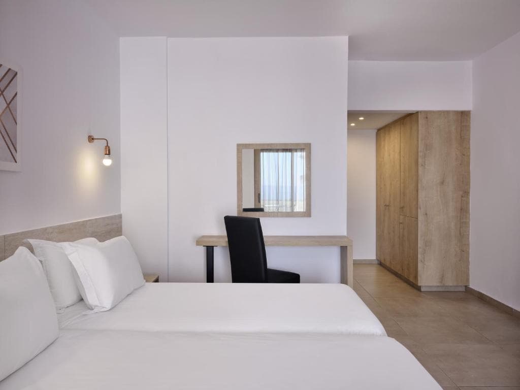 Atlantica Panthea Resort - 23