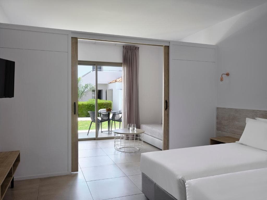 Atlantica Panthea Resort - 34