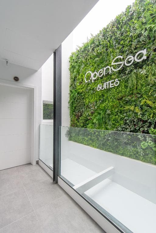 Open Sea Suites - 12