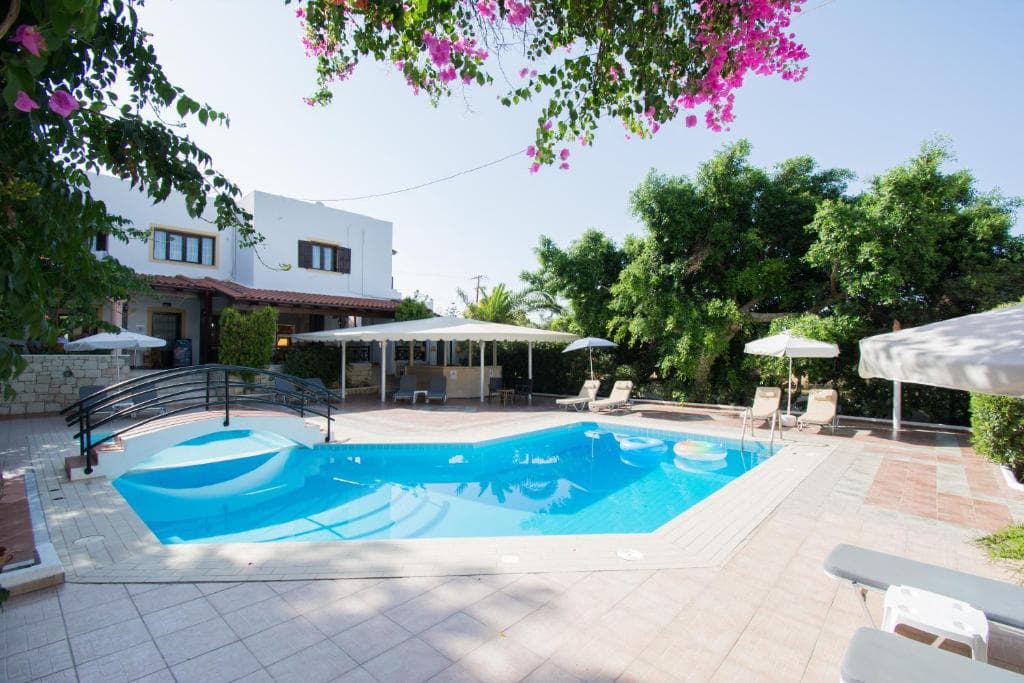 Rena Apartments Gouves -