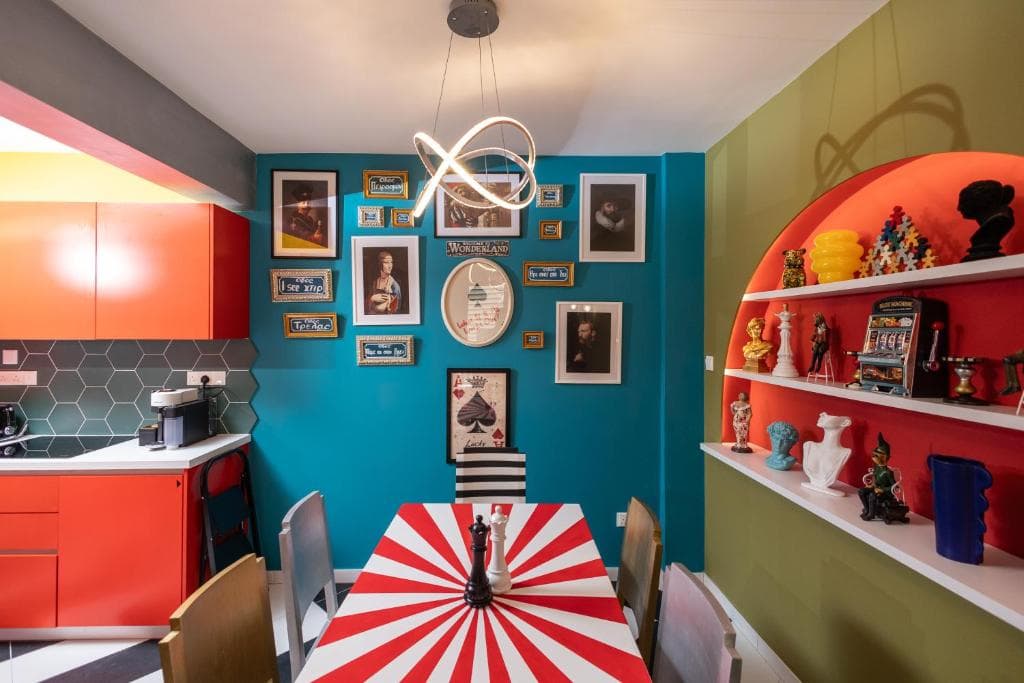 Castle Holiday Apartments - 9