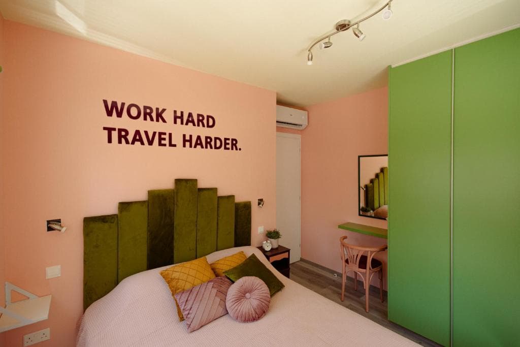 Castle Holiday Apartments - 16