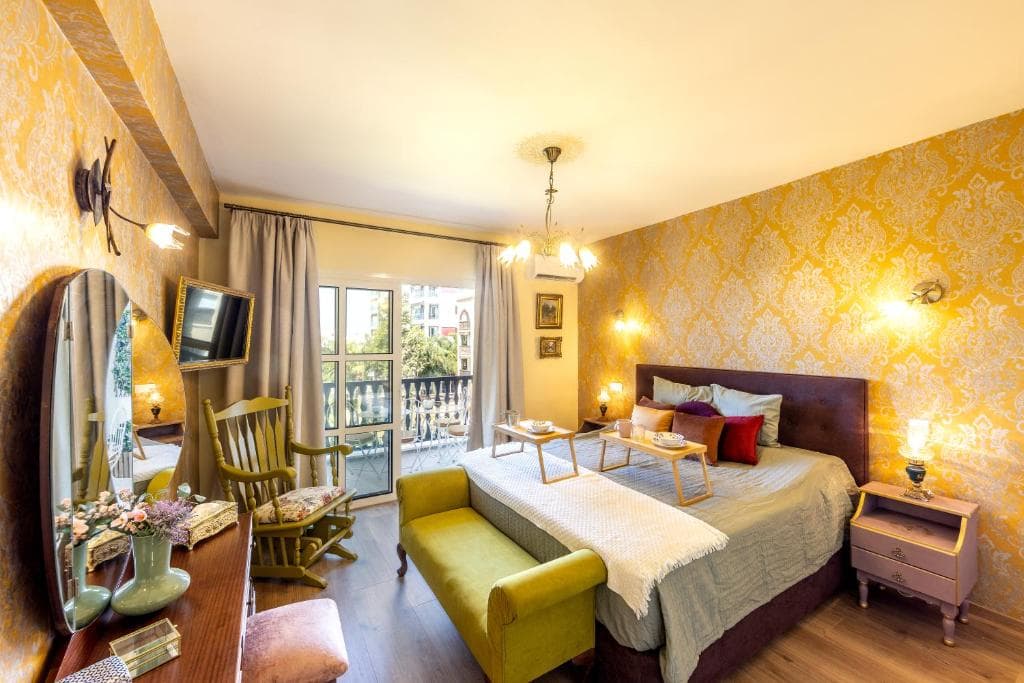 Castle Holiday Apartments - 35