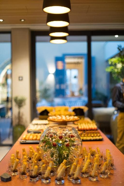 Indigo Larnaca - Adults Only, an IHG Hotel - 11