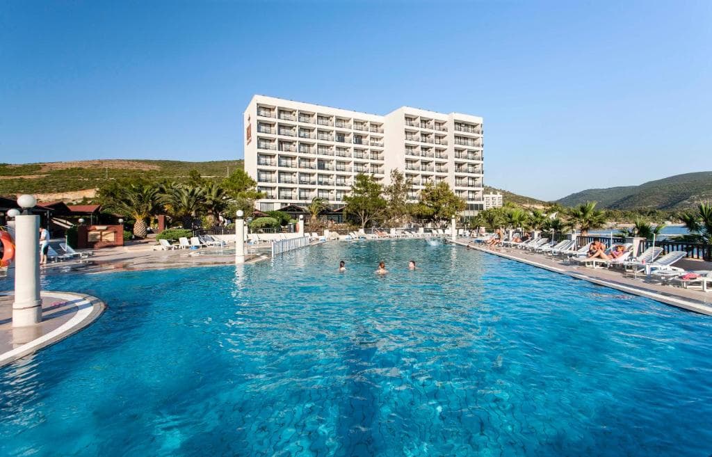 Charter Kusadasi - Tusan Beach Resort
