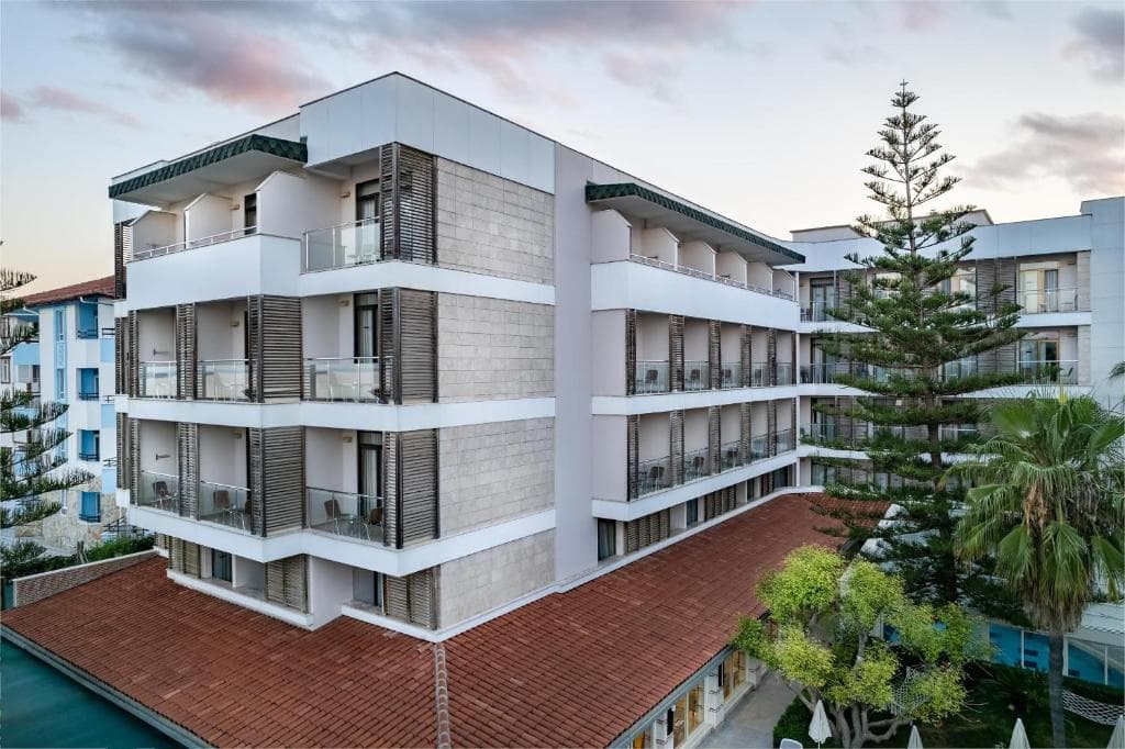 Charter Antalya - Trendy Side Beach Hotel