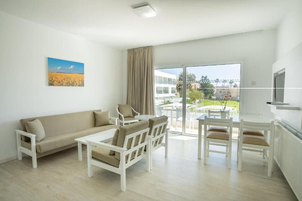Liquid Hotel Apartments - 16