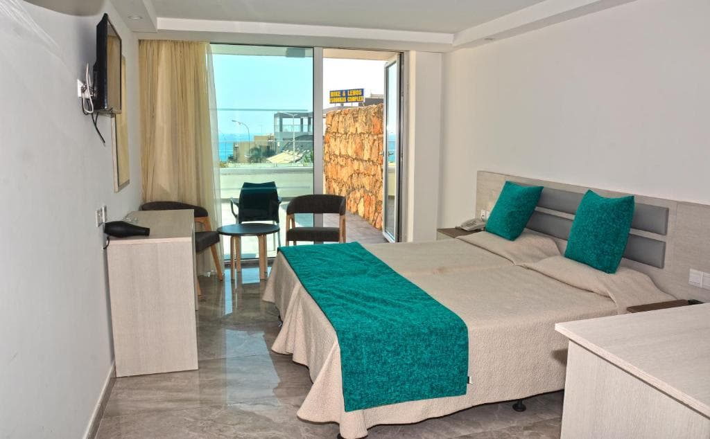 Melini Hotel Suites - 17