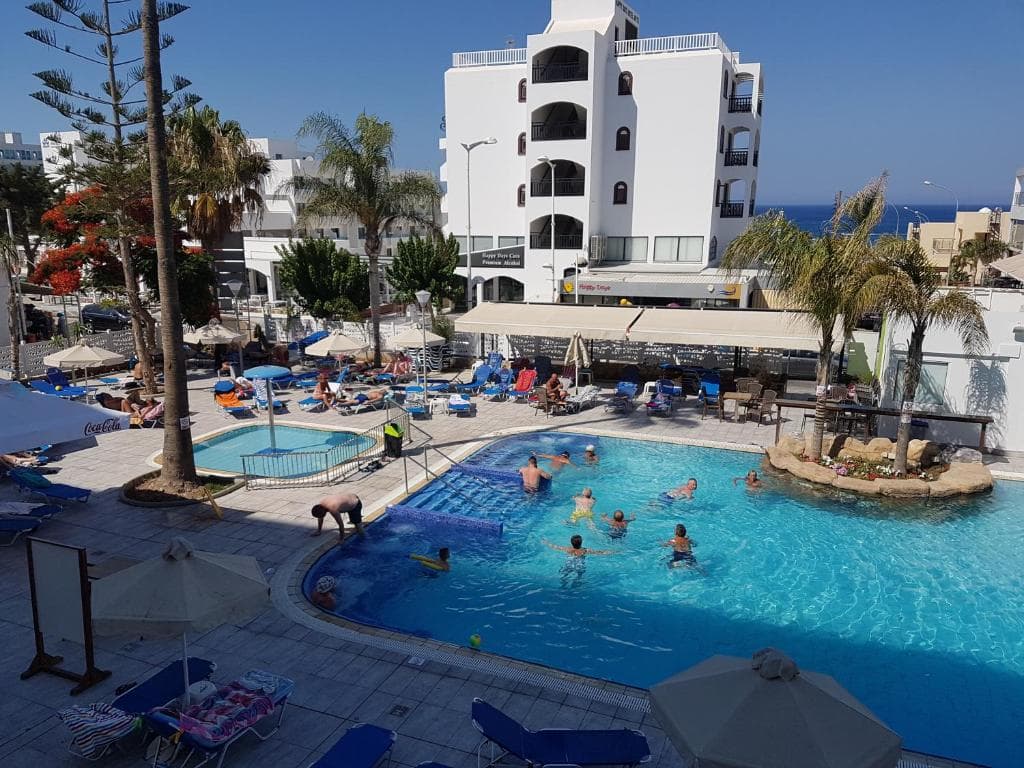 Melini Hotel Suites - 35