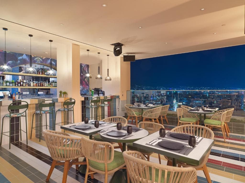 NYX Hotel Limassol - 11