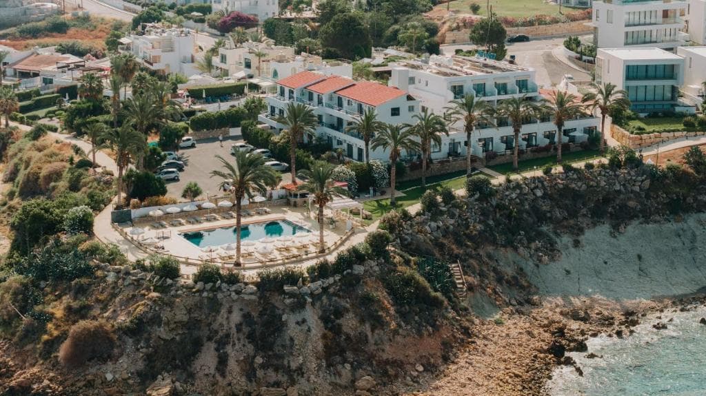 Vrachia Beach Hotel & Suites (Adults Only)