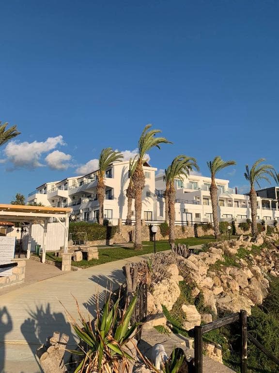 Vrachia Beach Hotel & Suites (Adults Only) - 3