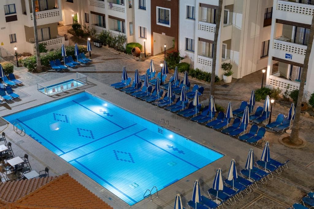 Hotel Kefalos Damon Apartments - 10