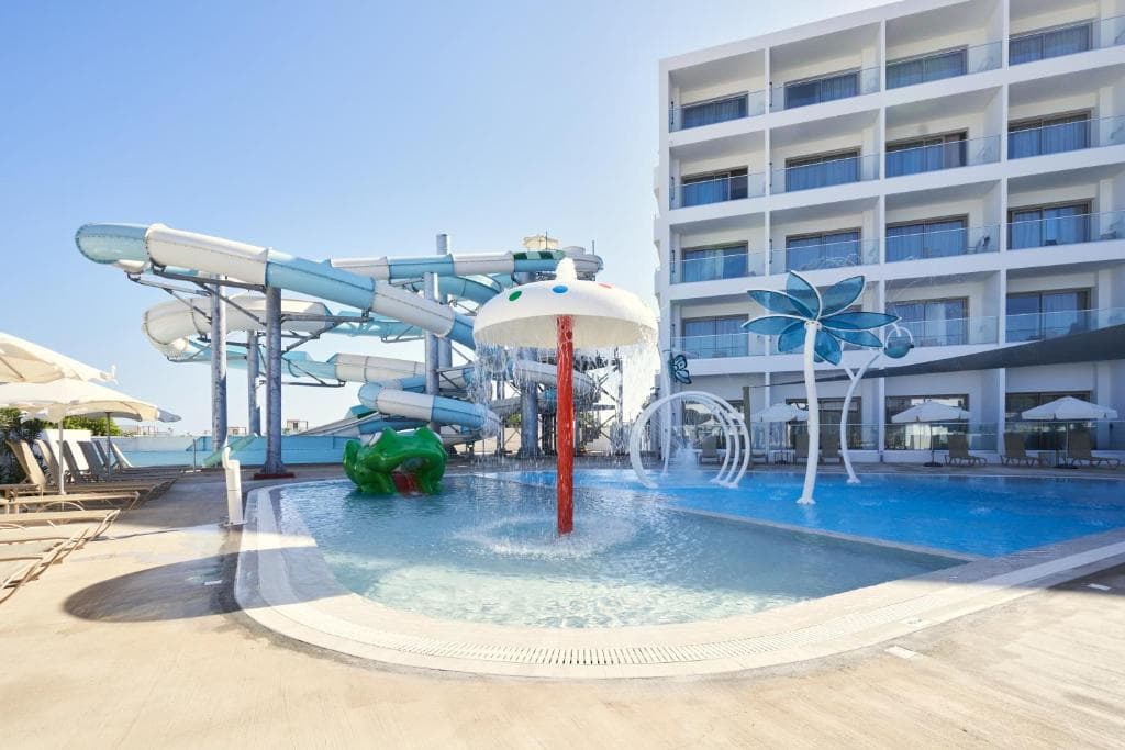 Maris Grand Waterpark Resort - 18