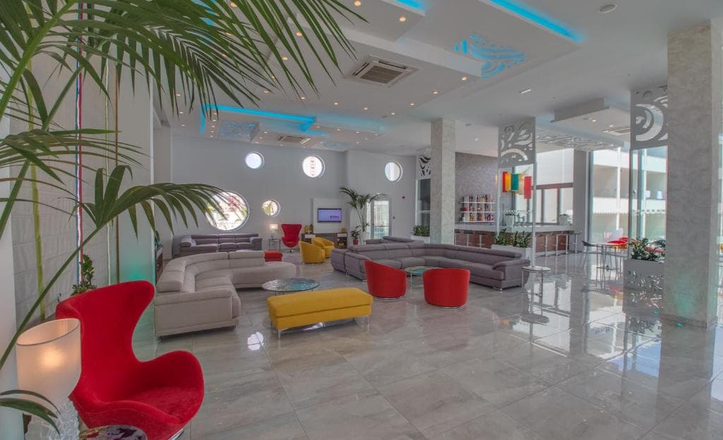 Hotel Nicholas Color - 13