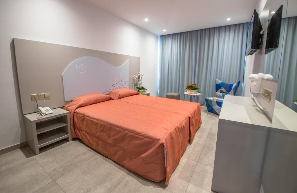 Hotel Nicholas Color - 23