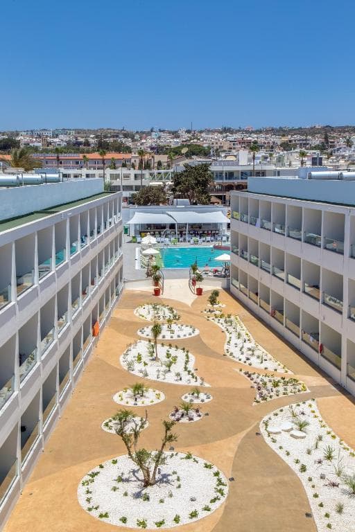 Hotel Nicholas Color - 31