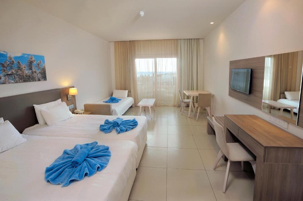 Hotel Euronapa Apartments - 3