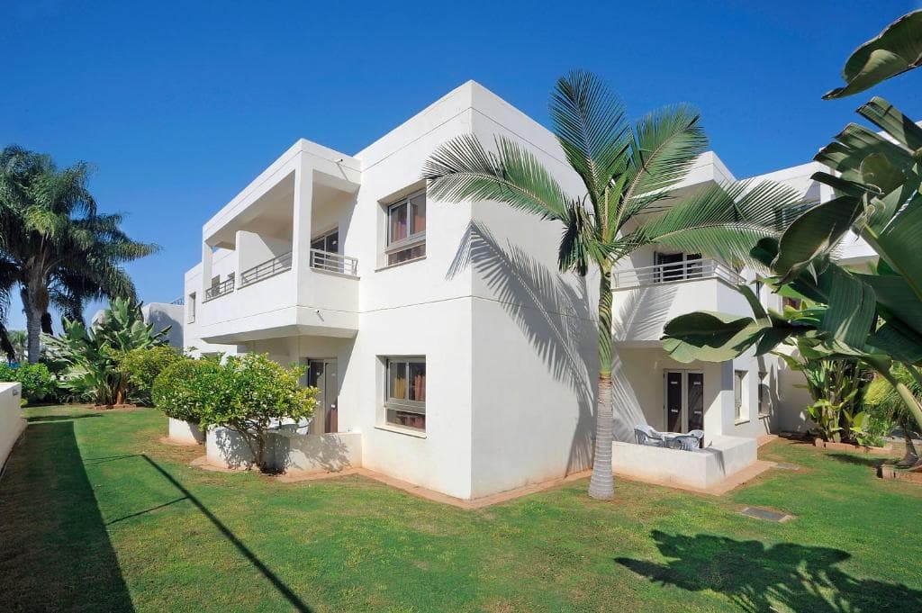 Hotel Euronapa Apartments - 11